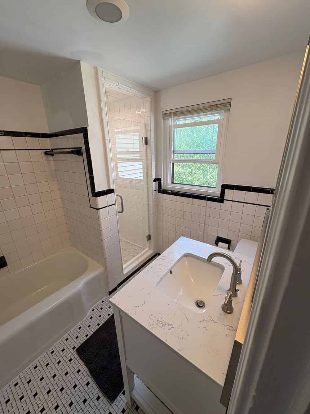 Bathroom Remodeling image